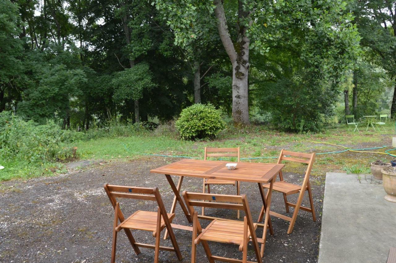 L'Escalere Acomodação com café da manhã Arnaud-Guilhem Exterior foto