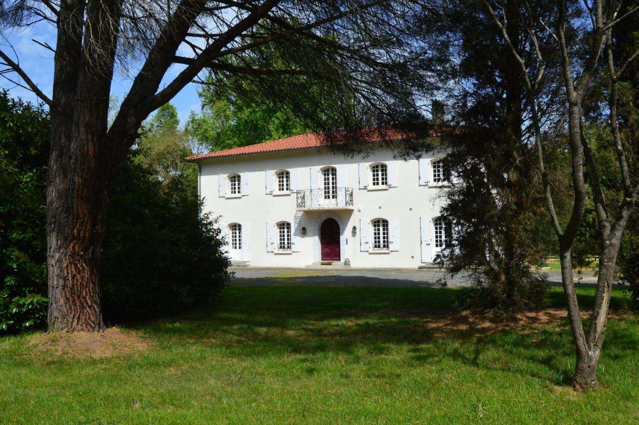 L'Escalere Acomodação com café da manhã Arnaud-Guilhem Exterior foto